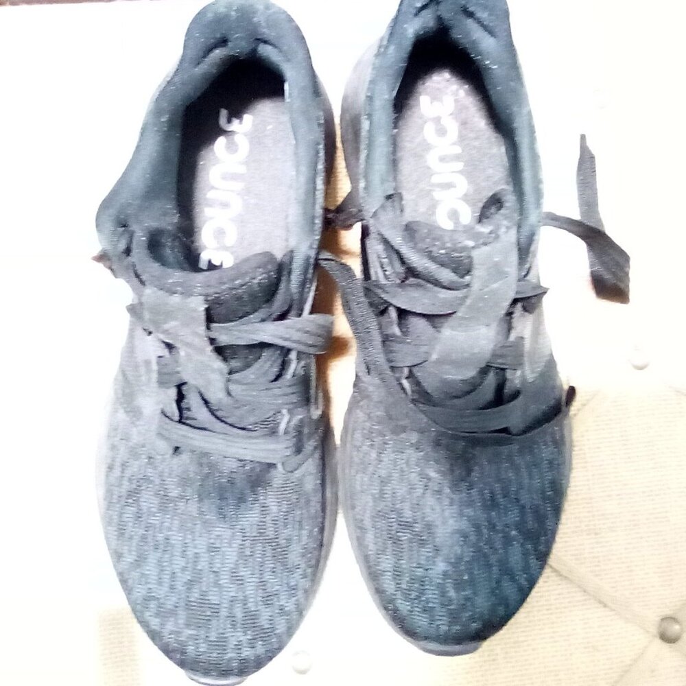 Bounce black sneakers. Great preloved condition. Size 8.5